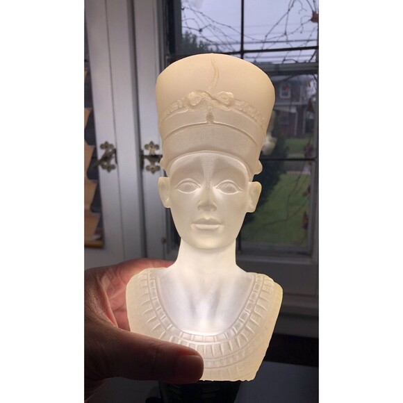 Queen Nefertiti Acrylic Resin Bust Egyptian Sculpture Replica Egyptian Art Decor - Picture 2 of 16